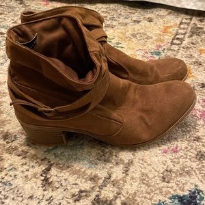 Ankle booties